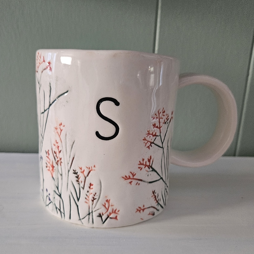Antropologie Dagny Floral Monogram S Mug